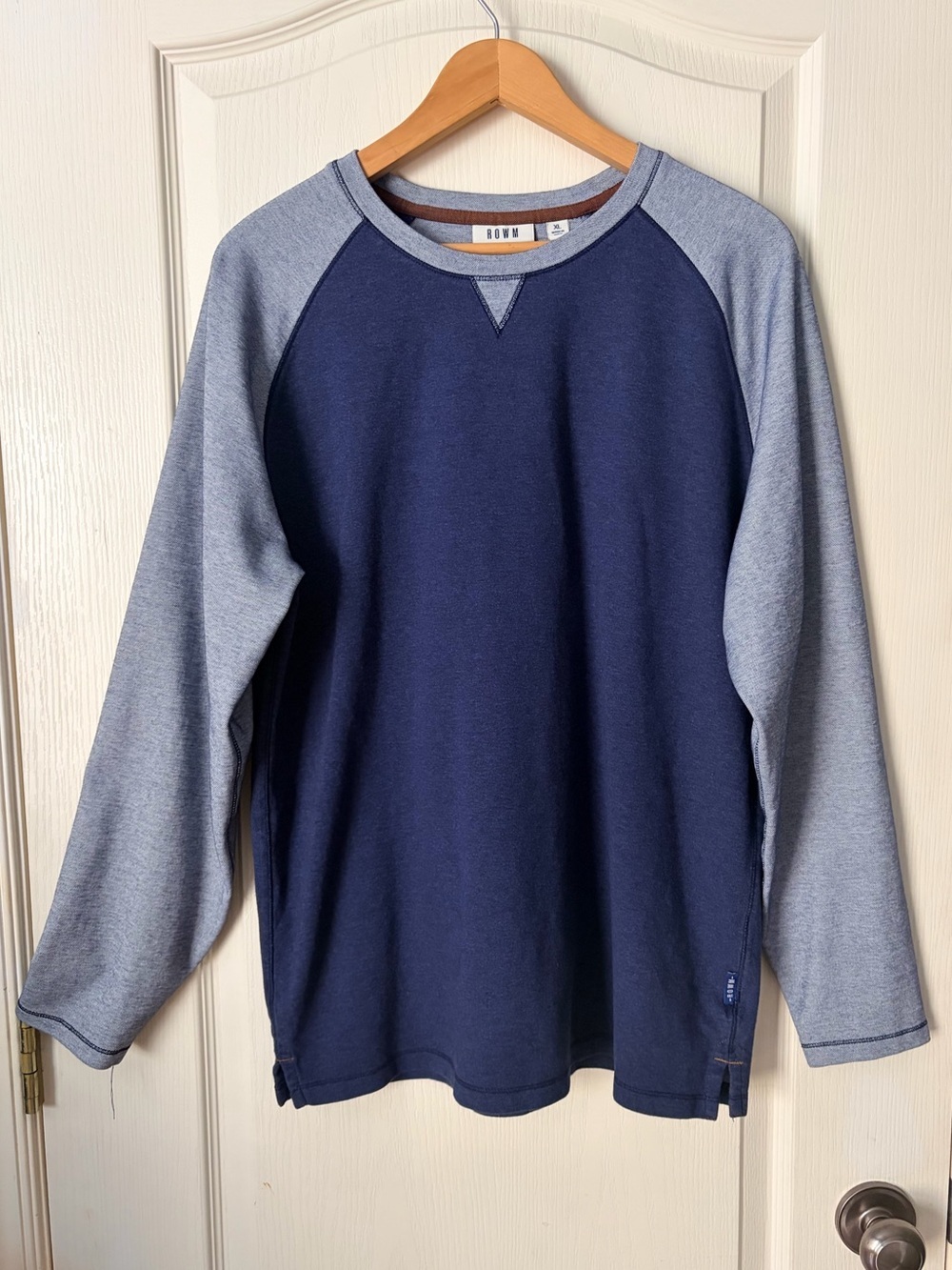 ROWM Men’s Long Sleeve Contrast Crewneck Shirt, Size XL
